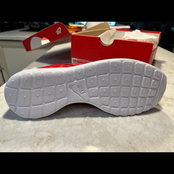 NIKE ROSHE TIEMPO VI QS Size 9.5 - Picture 4 of 8